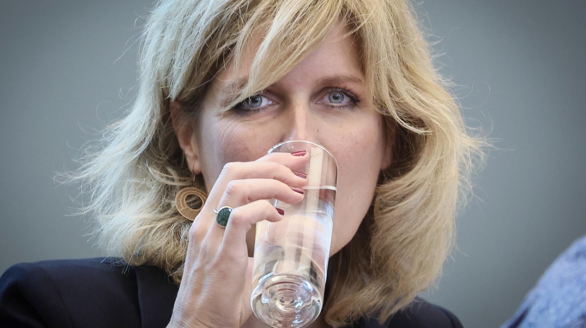 La ministre Céline Tellier auditionnée sur les résultats des prises de sang PFAS : la commission extraordinaire en intégralité