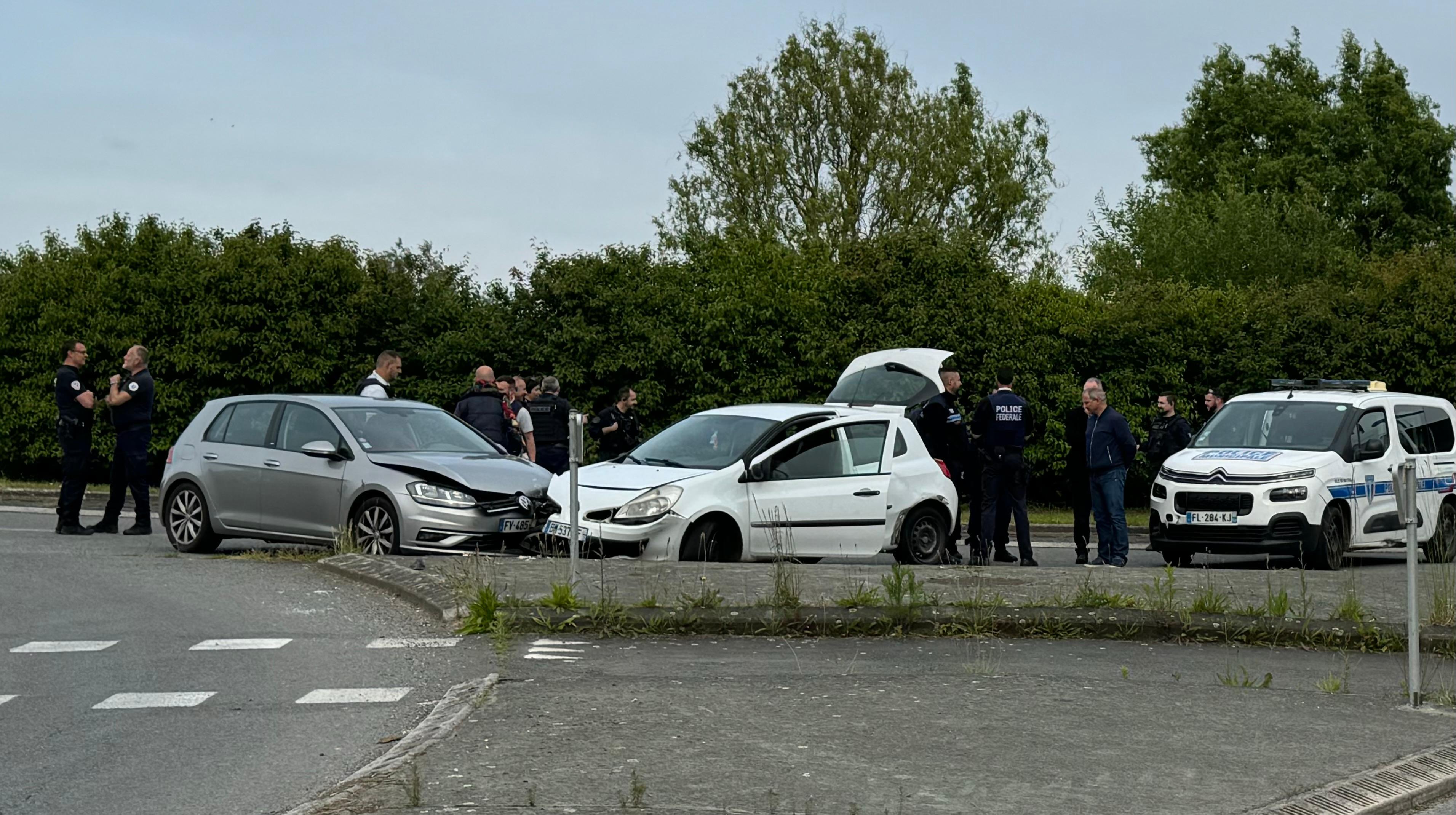 Une course-poursuite débute en France et se termine en crash à Estaimpuis