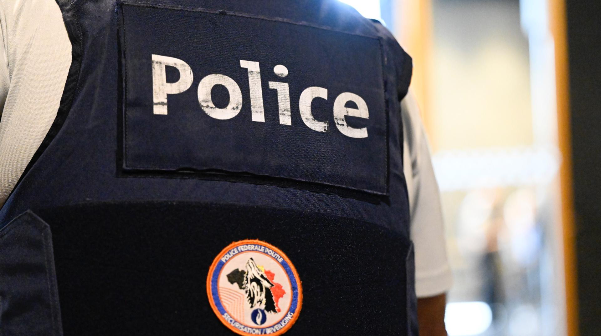 Tournai : un policier plonge dans l'Escaut pour sauver un homme