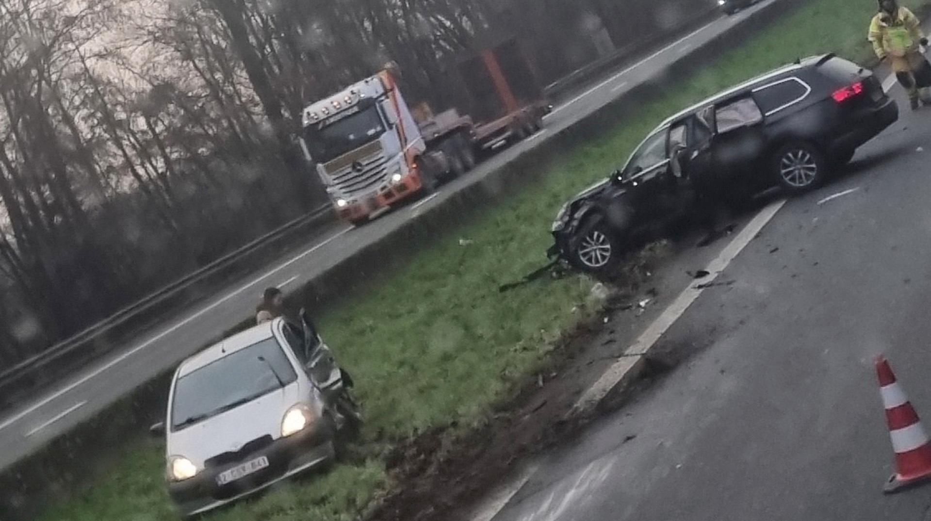Une collision entre deux voitures à Marquain entraîne des ralentissements sur l'autoroute E403
