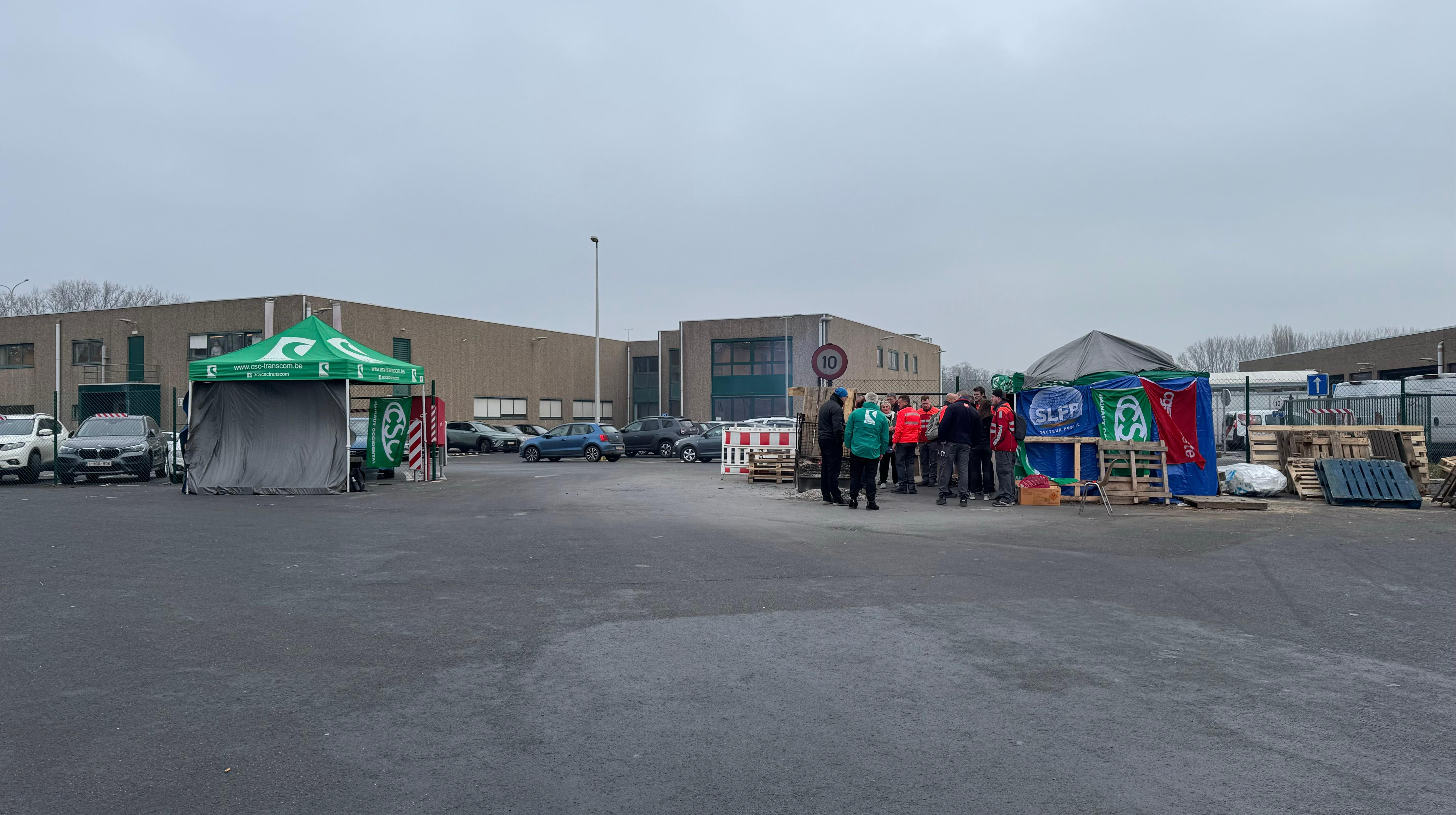 Fin de la grève chez Bpost : un retour quasi à la normale au centre de distribution de Froyennes