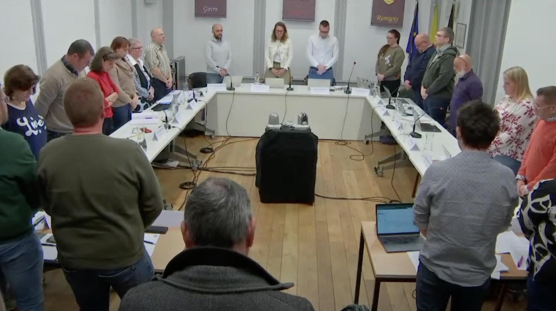 Hommage à Émilie Dequenne lors du conseil communal : «Aujourd'hui, Chièvres pleure l'une de ces enfants»