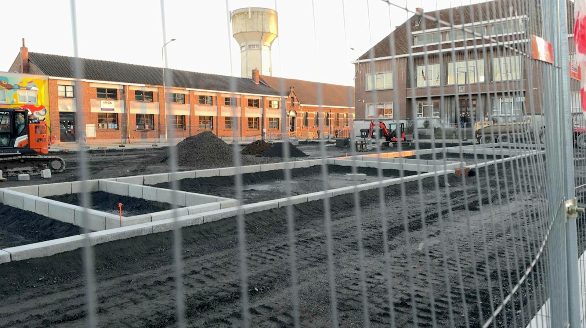 Chantier de la place de Basècles : la circulation et le stationnement interdits pendant un mois sur l’ensemble de la place