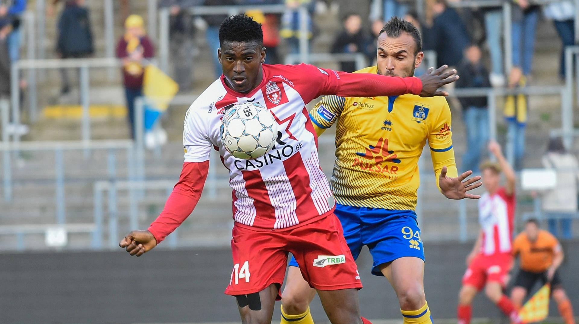 Ancien joueur à l’Excel Mouscron, Taiwo Awoniyi plongé dans le coma après un choc violent avec un poteau