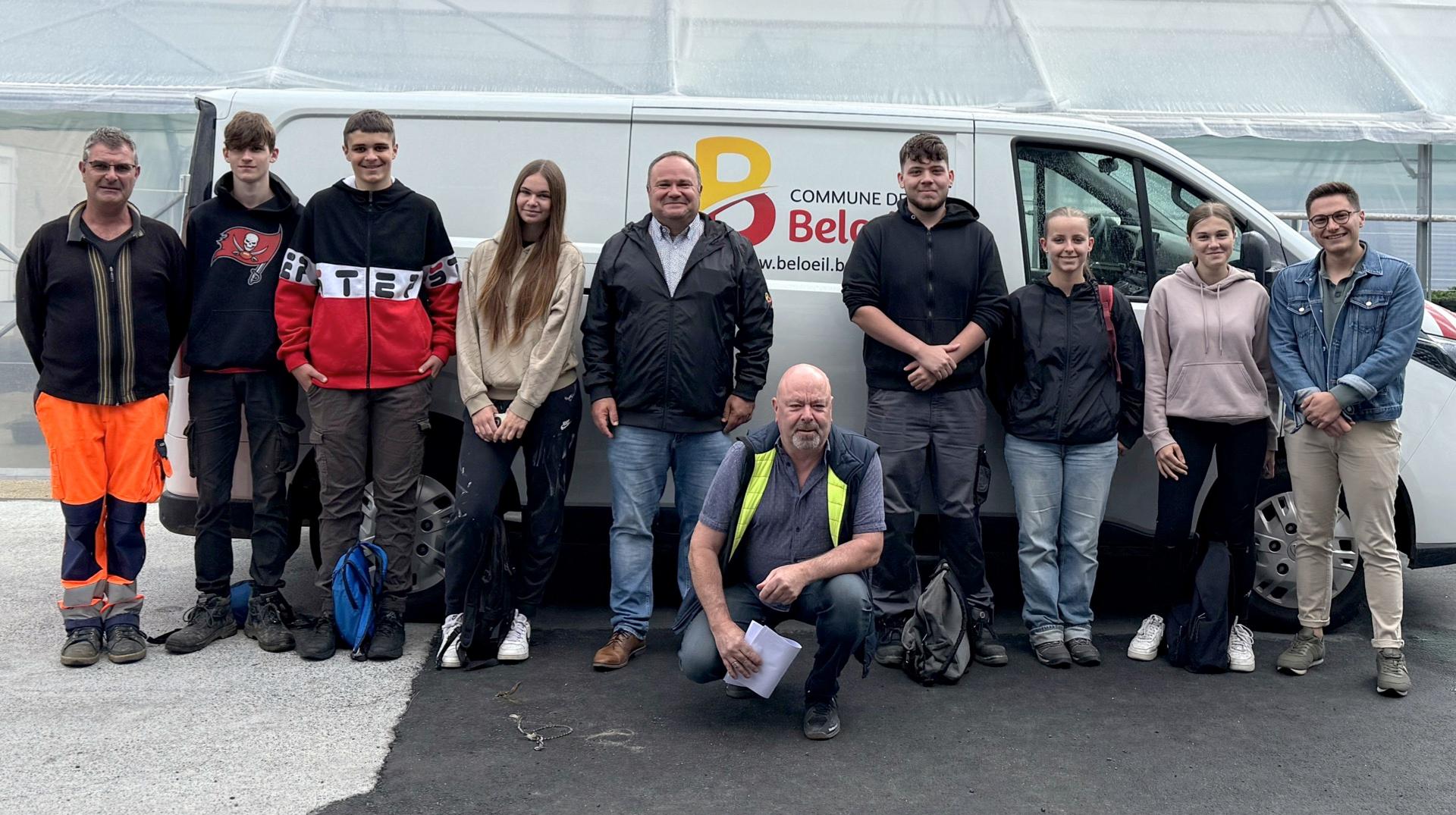 Dix jeunes travaillent dans les services techniques de la commune de Beloeil pour l’opération « Été solidaire »