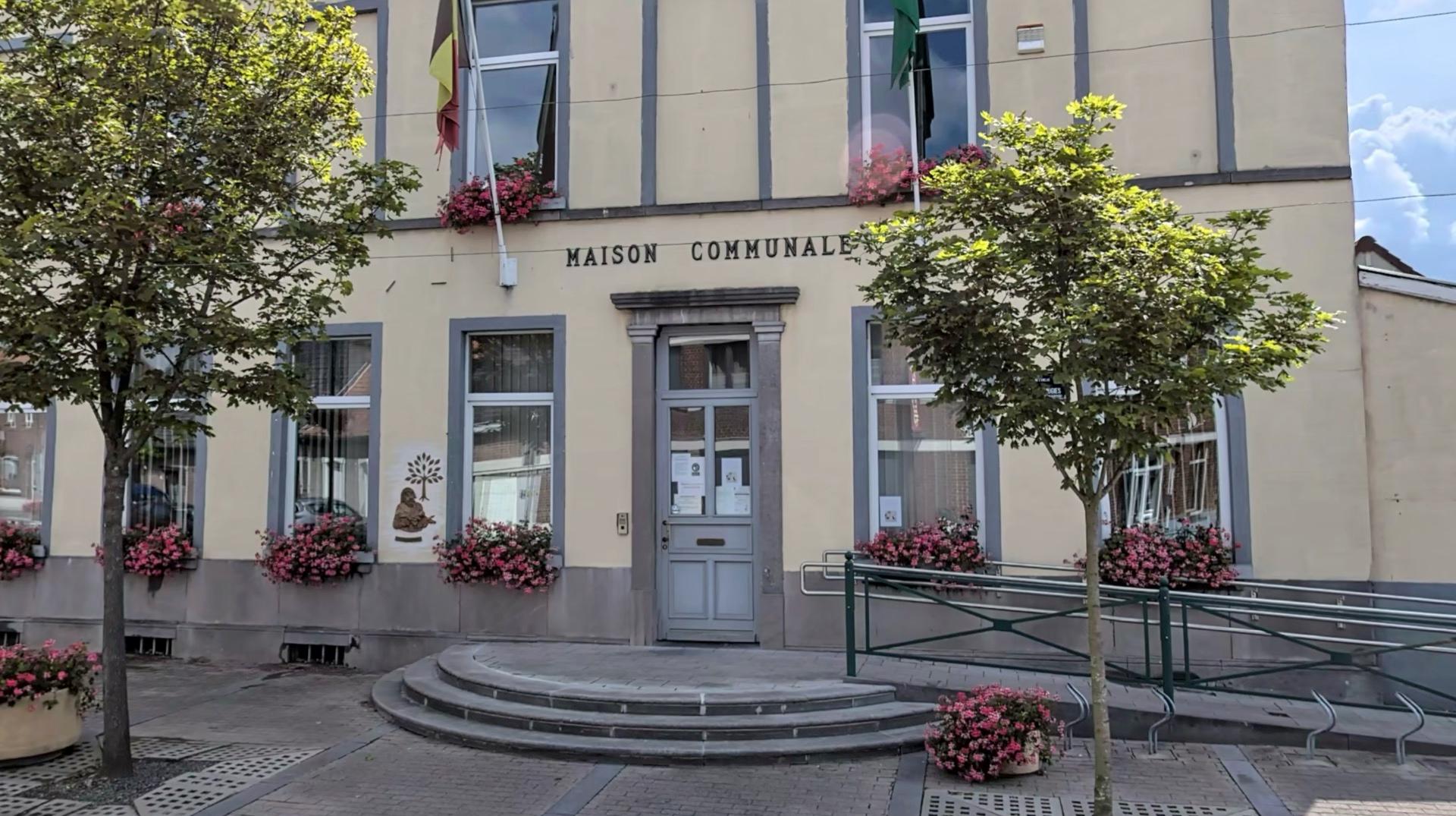 Les services communaux de Mont-de-l’Enclus inaccessibles suite à une inondation