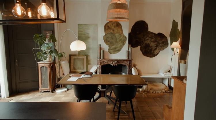 C'est tout toit plonge dans l'univers de la décoratrice peintre Delphine Ricour