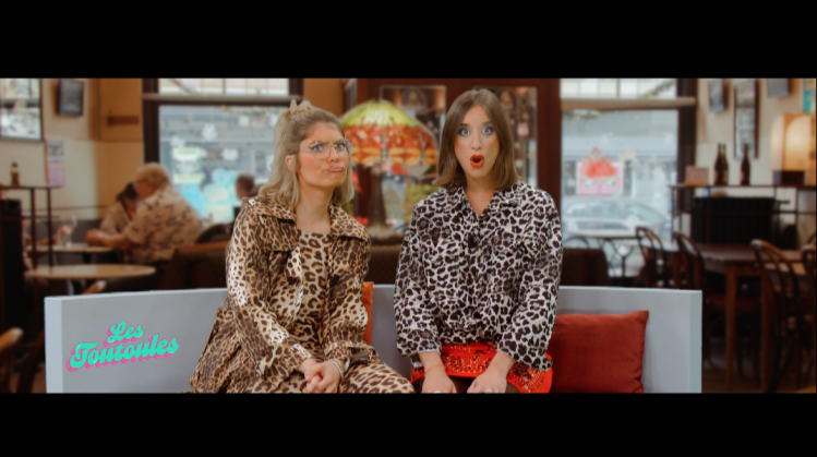 Les Toutoules: Shana et Jessica à la nuit des lum'rottes et défendent la justice