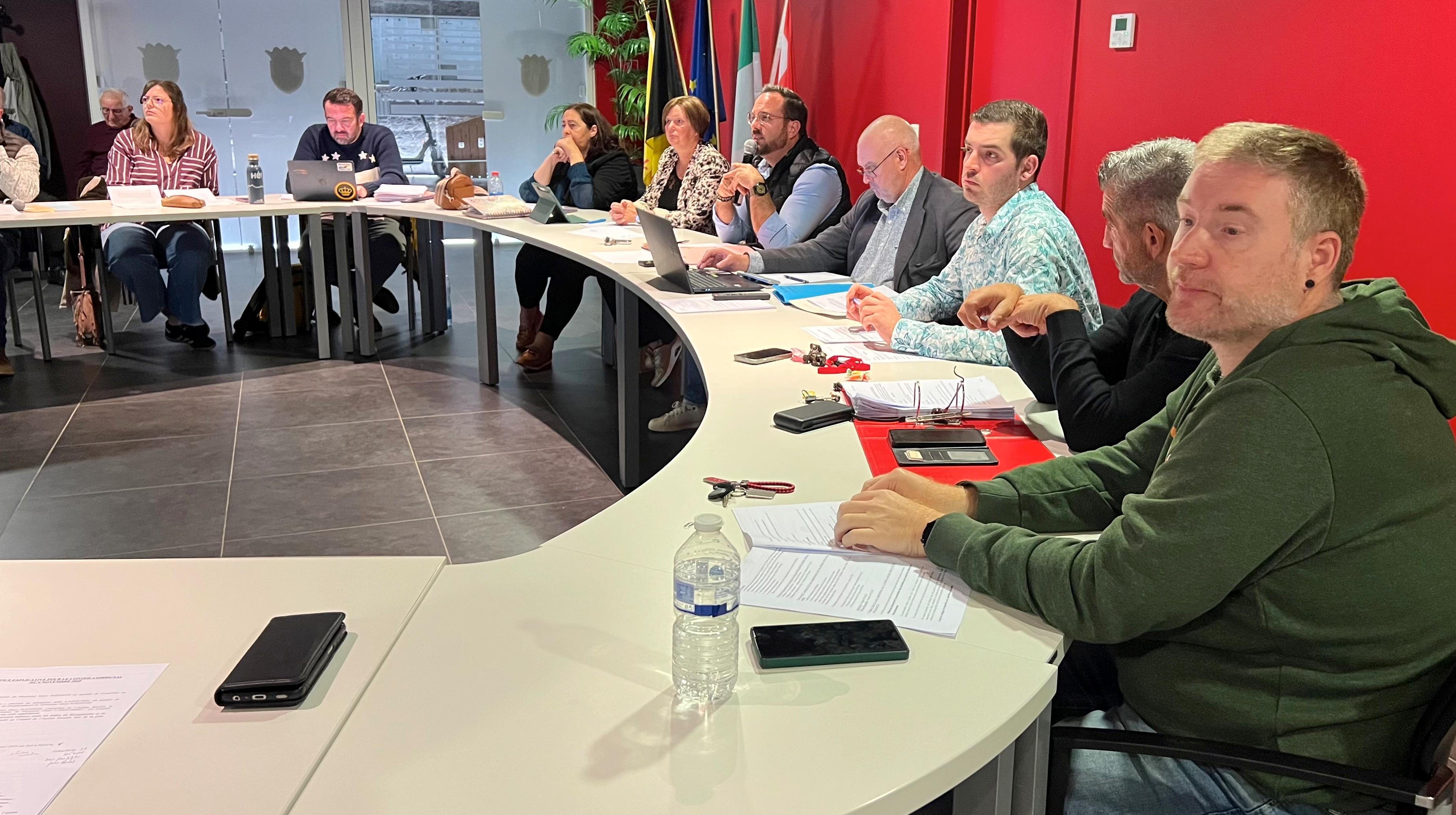 Antoing : la taxe immondices augmentera en 2026, mais le prix des sacs reste inchangé