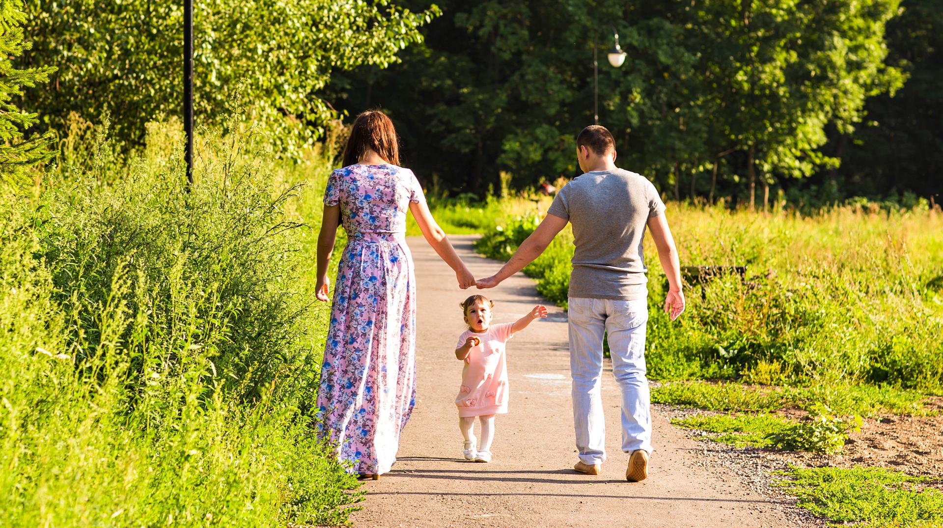 Trois communes de Wallonie picarde s’engagent pour mieux soutenir les familles d’ici 2030