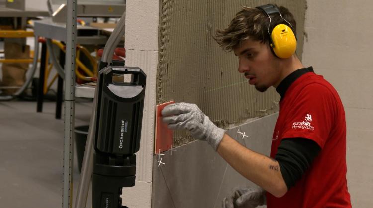 Euroskills 2025 : Brendan Bossu, l'art du carrelage