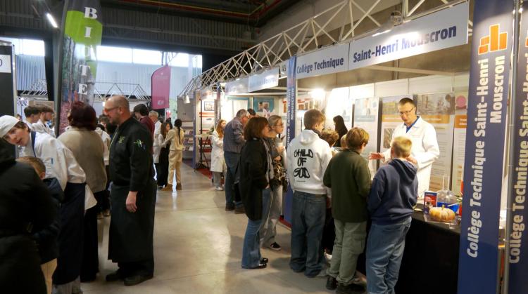 Tournai : le salon du SIEP conseille plus de 500 élèves vers l'enseignement secondaire
