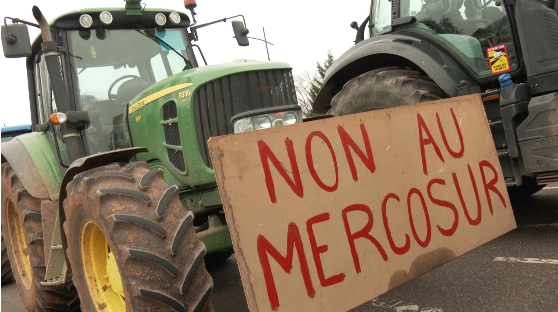 Buren/Voisins: les agriculteurs de France, de Flandre et de Wallonie traversent la même crise