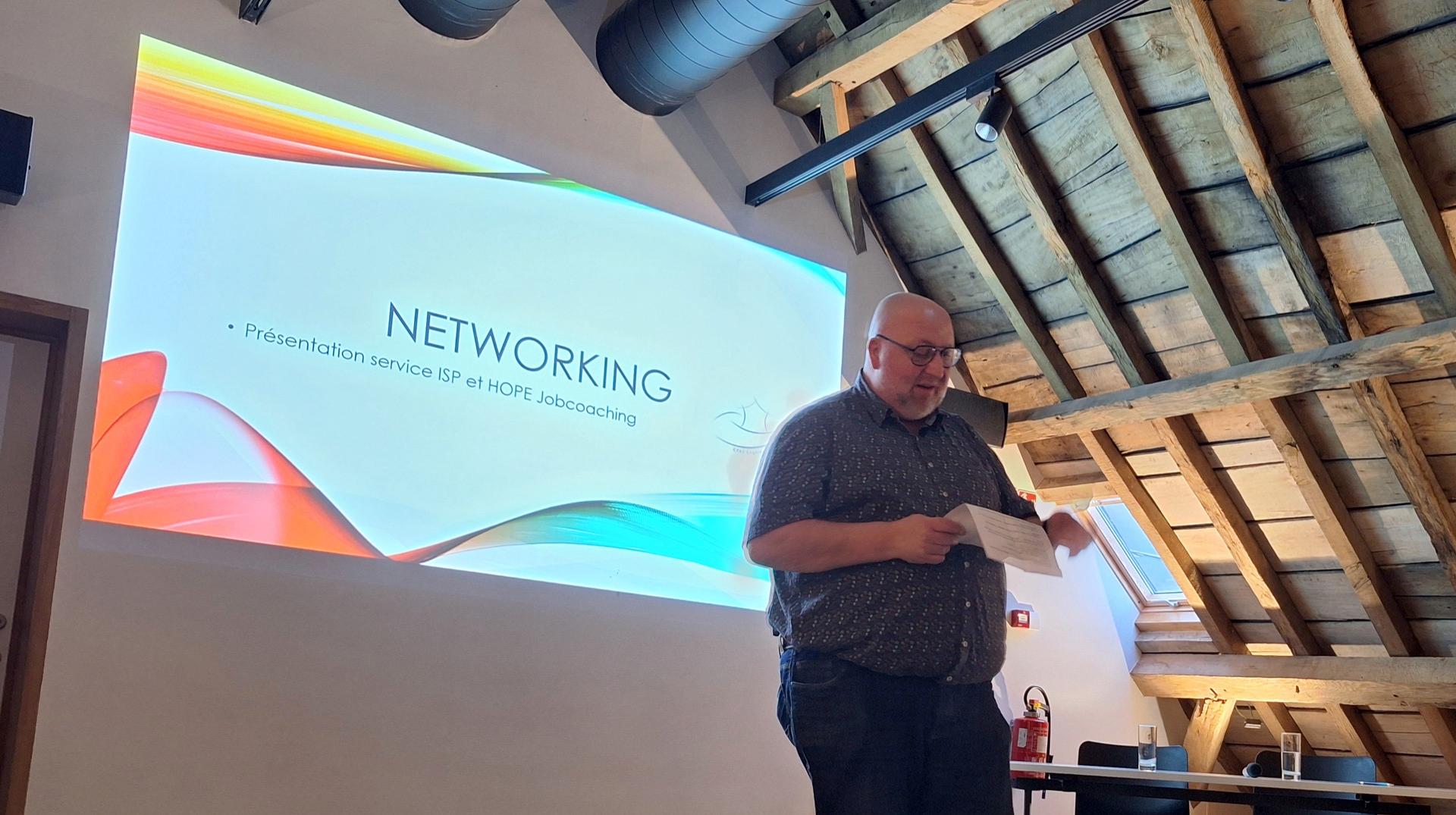 Le CPAS d’Enghien rencontre les entreprises locales lors d’une soirée « networking »