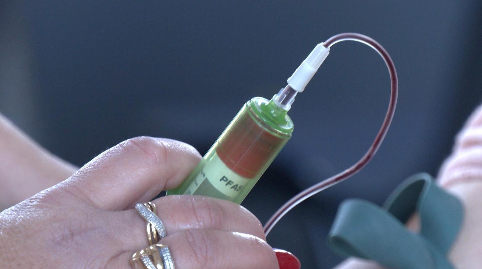 Biomonitoring PFAS : les résultats de l'analyse du questionnaire complété par les participants sont disponibles