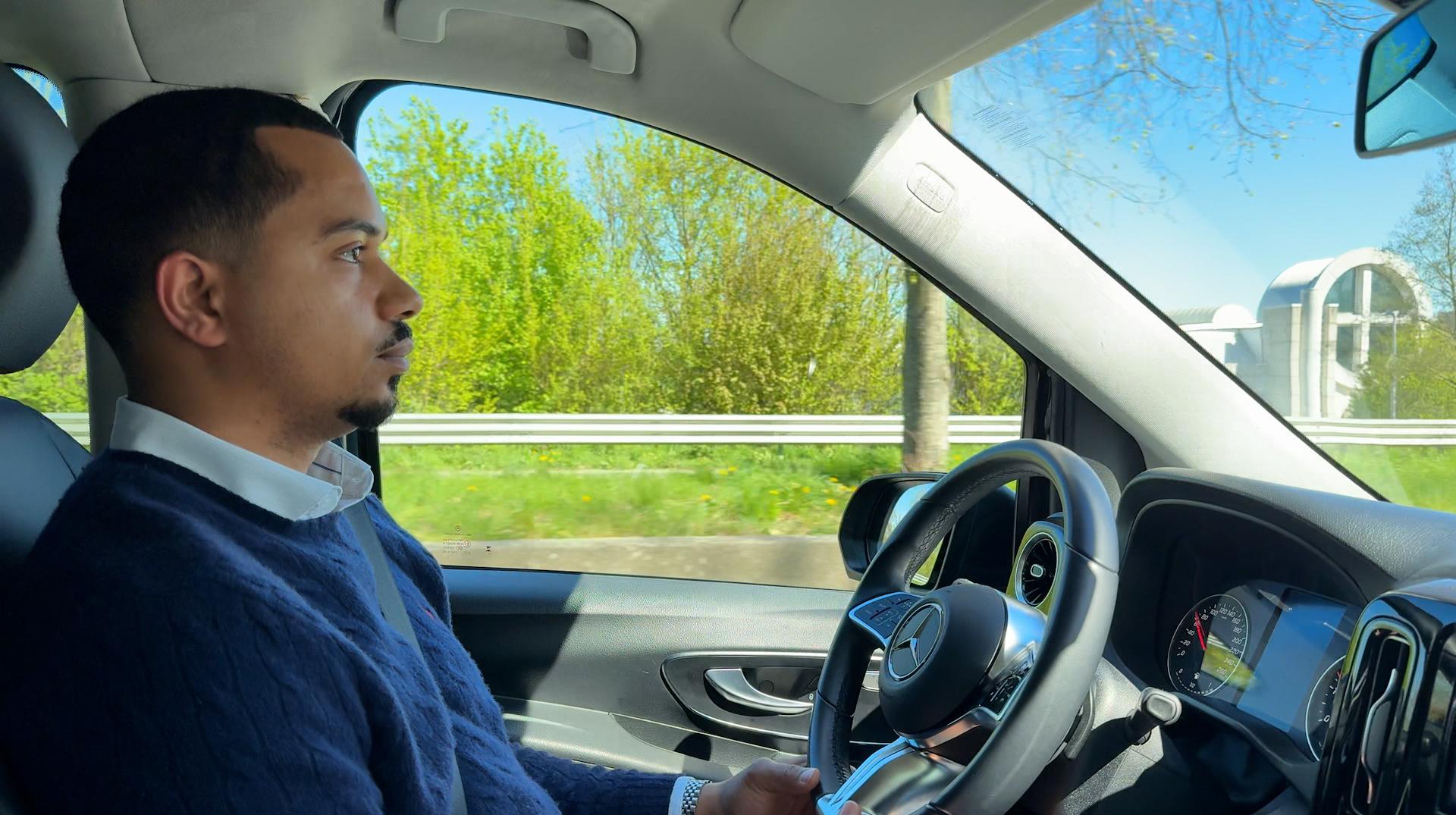 Record du prix du litre de diesel : de petits gestes à adopter au volant pour consommer moins