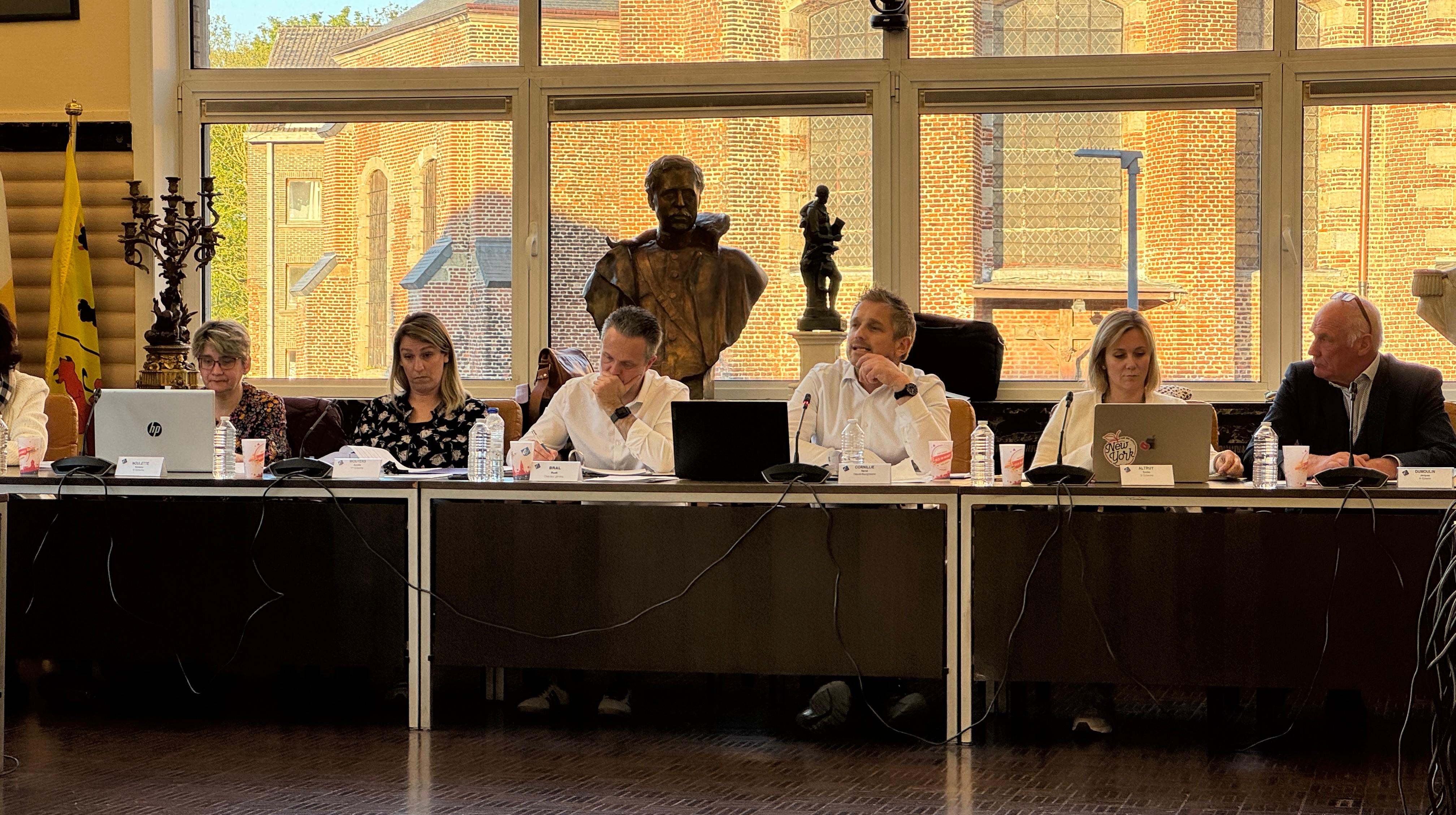 Projet de centre multiculturel à Leuze : le collège communal sera attentif aux suites du dossier