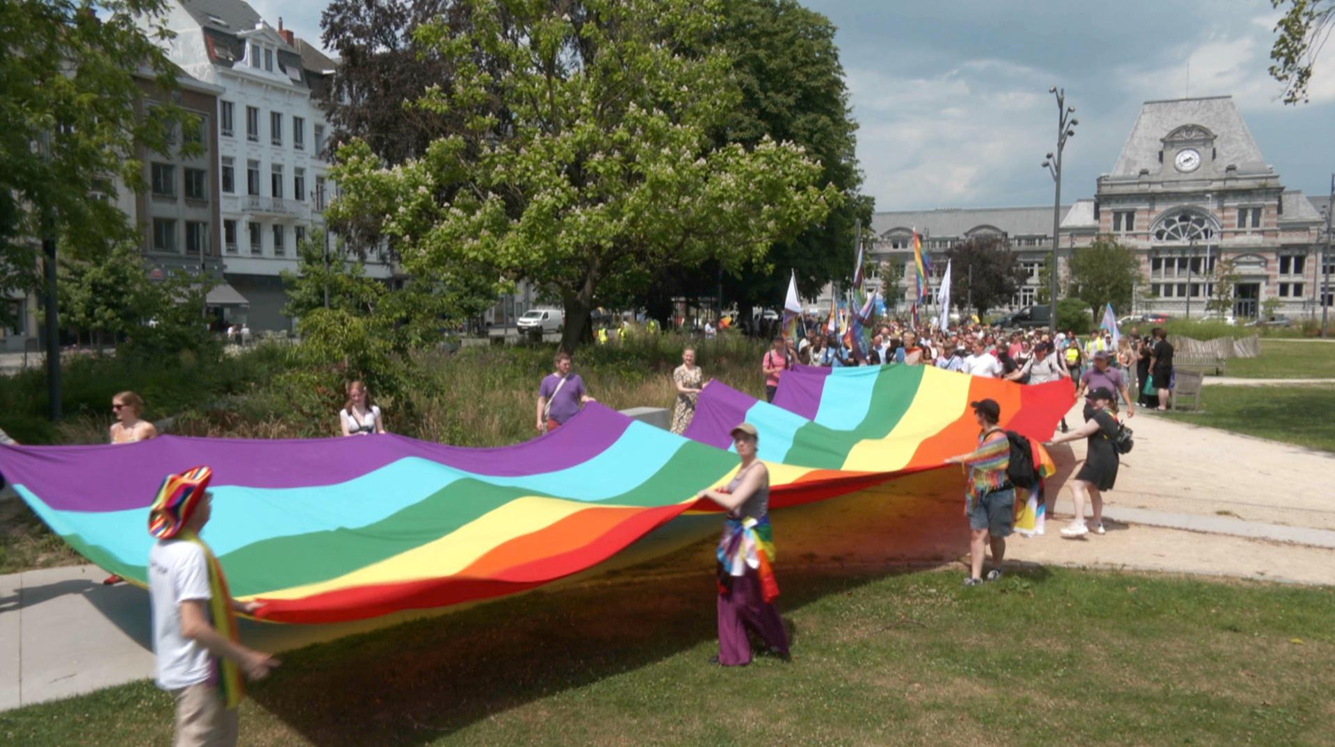 Pride de Tournai : Écolo demande à Marie Christine Marghem de renoncer à l'interdiction de certains symboles lors des futures manifestations