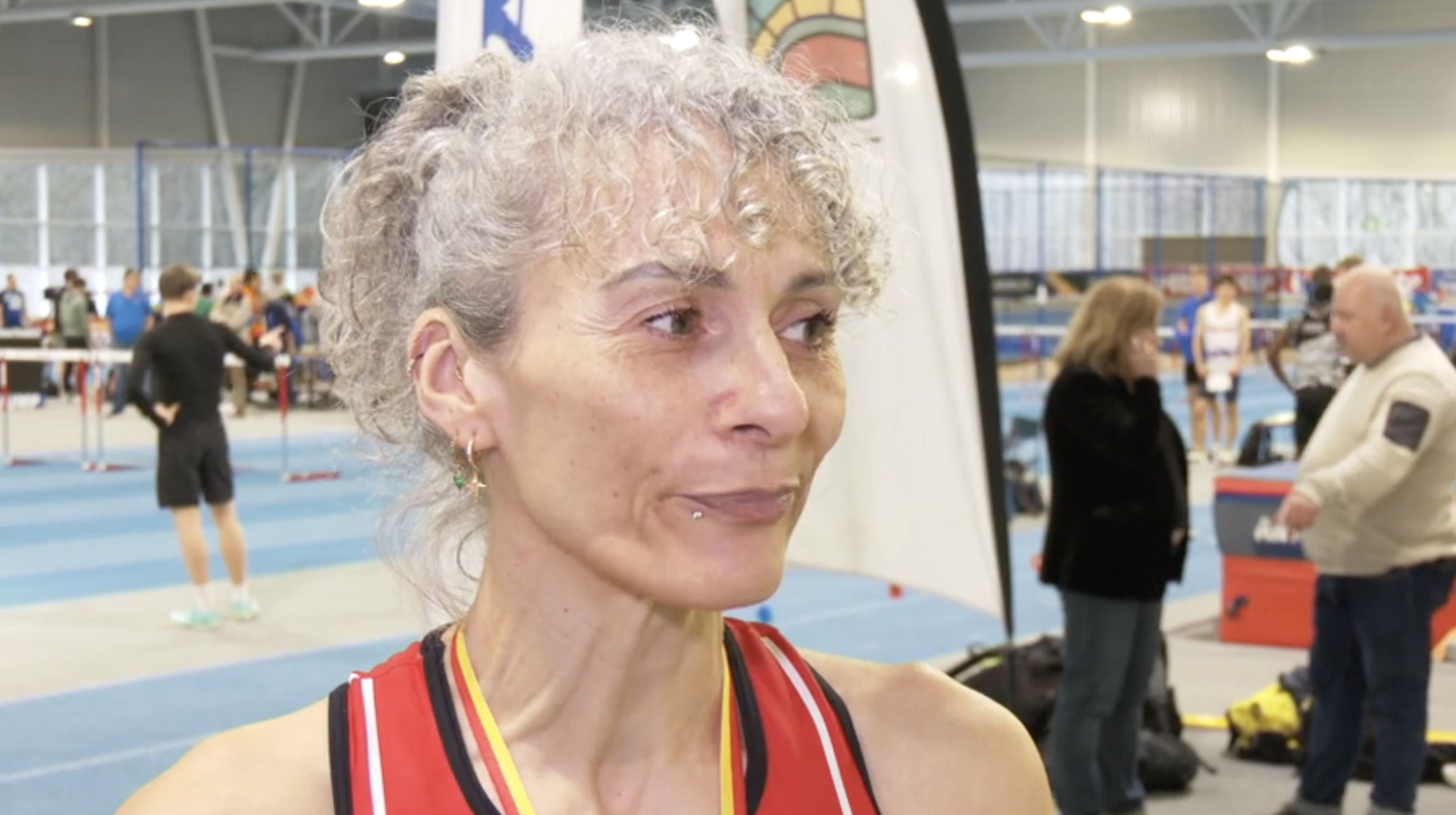 Saut en longueur : Sandrine Hennart bat le record du monde en Masters