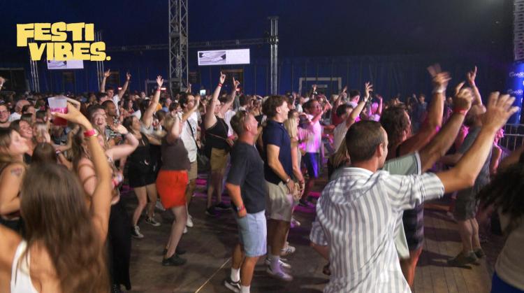 Festivibes : on est parti faire la fête à la soirée Back To The... du festival d'Obigies