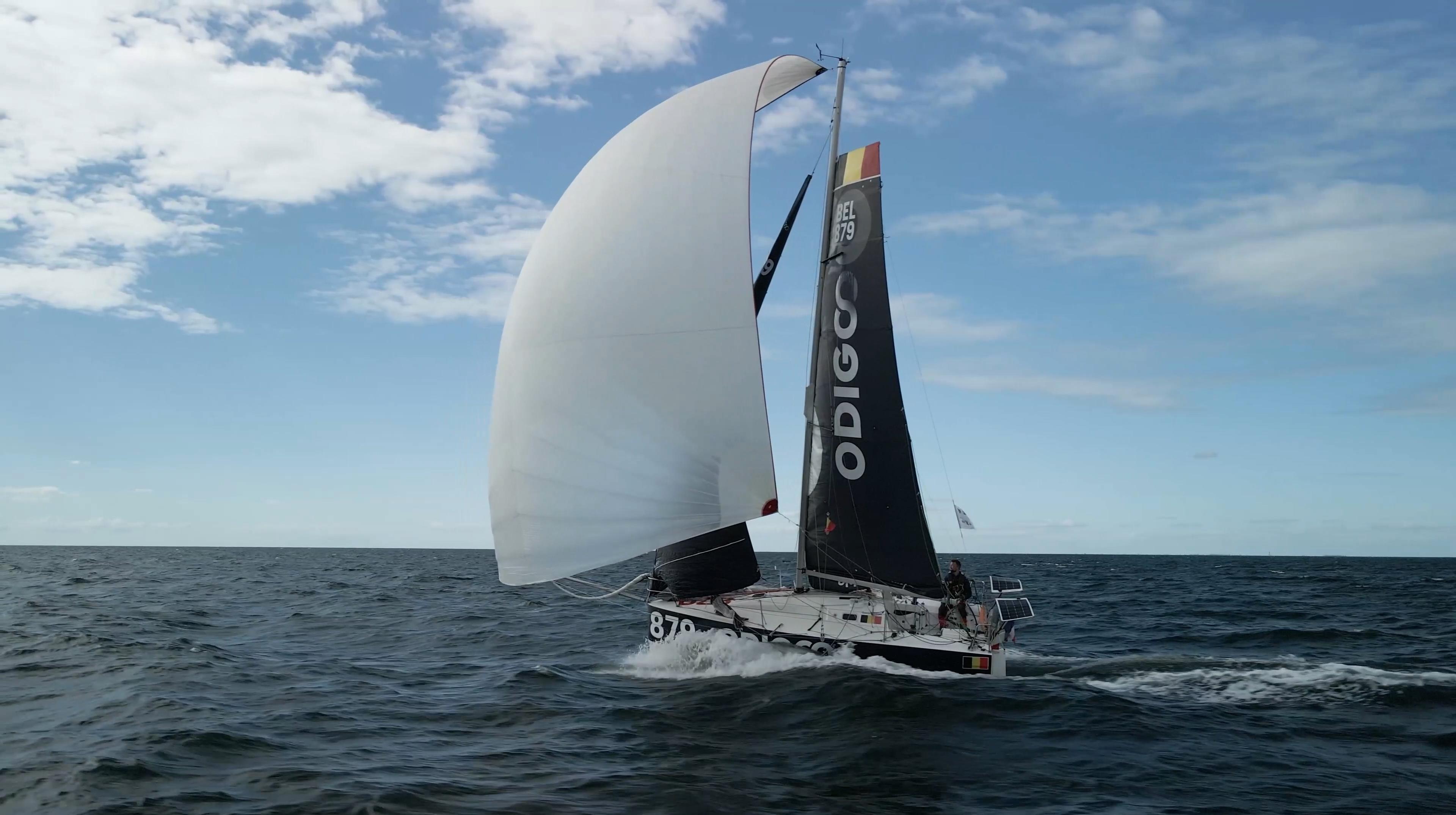 Le vent des hommes : l'Atlantique à la voile en 24 jours