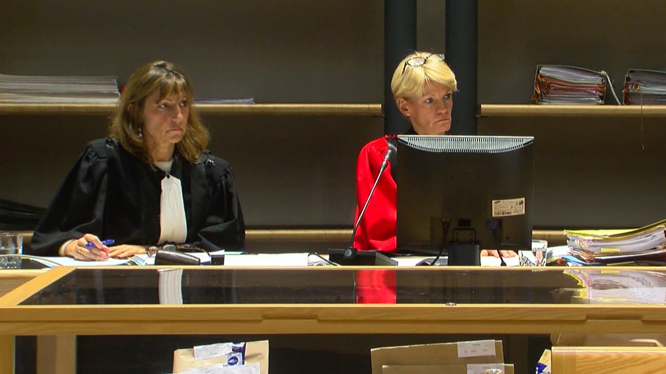 Procès Nicoletti: l’attitude de la petite amie de l’accusé agace la présidente