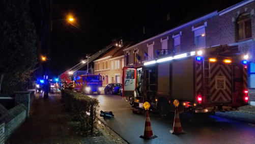 Feu de cheminée à Péronnes