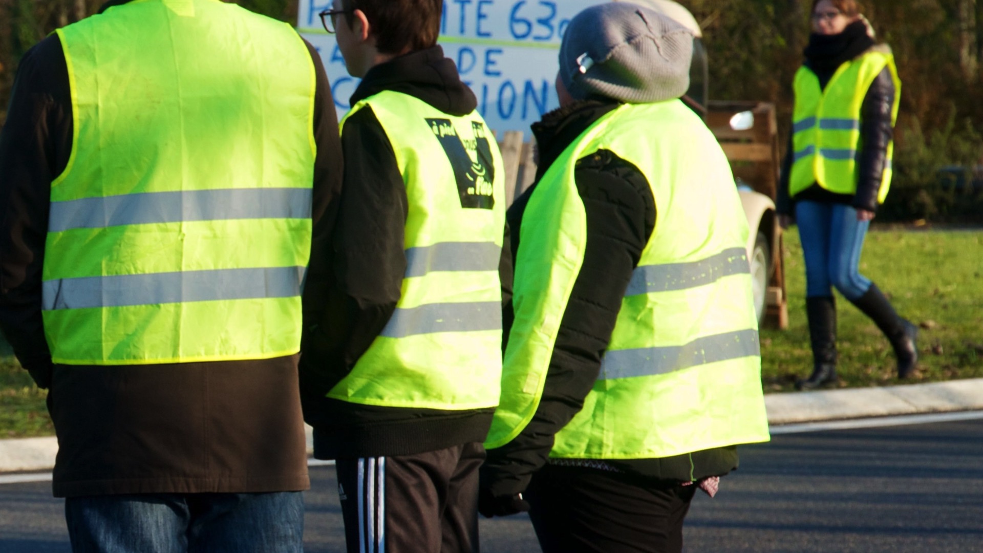 Une action des gilets jaunes sur la N57 à Ollignies