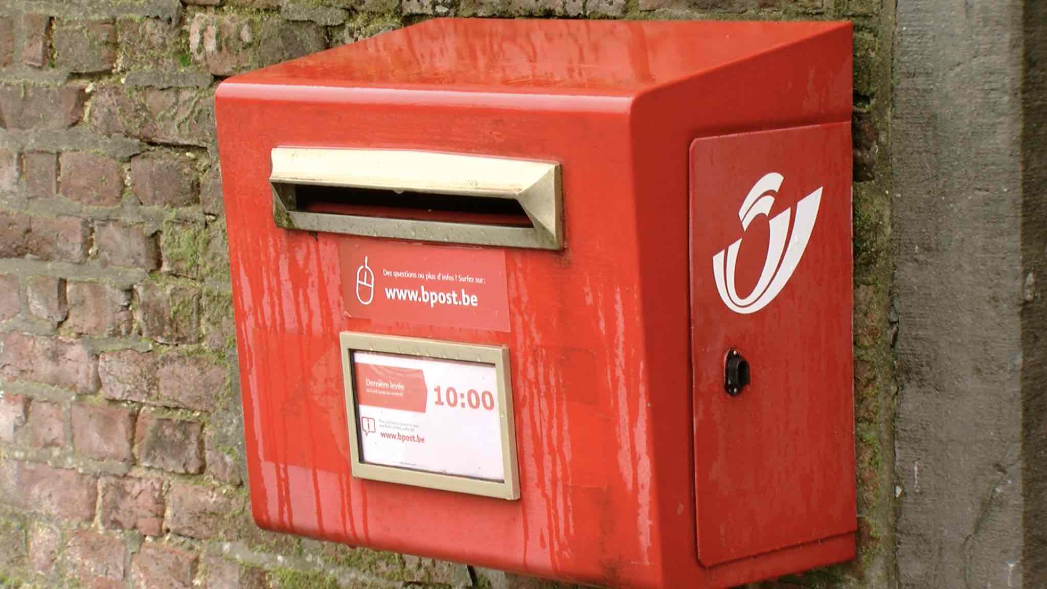 3.000 boîtes aux lettres bpost en moins: Silly monte au créneau