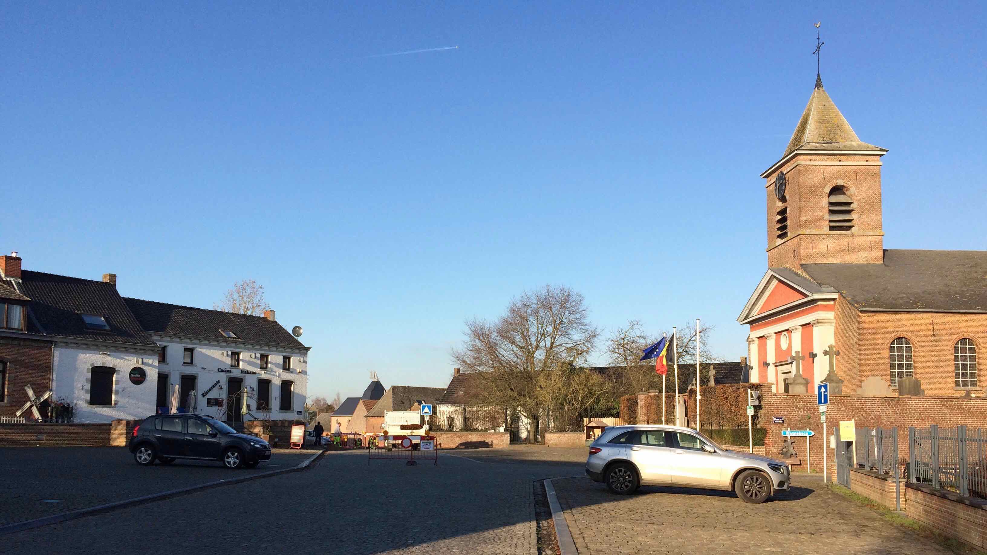 La place d'Ostiches fermée à la circulation jusque lundi