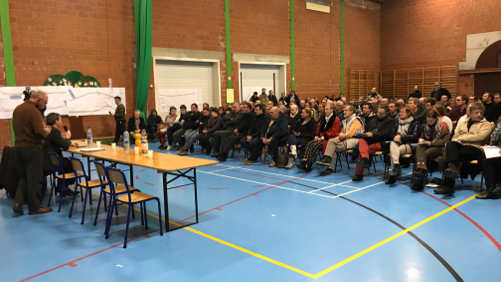 Salle comble pour la réunion publique sur la « route Pairi Daiza »