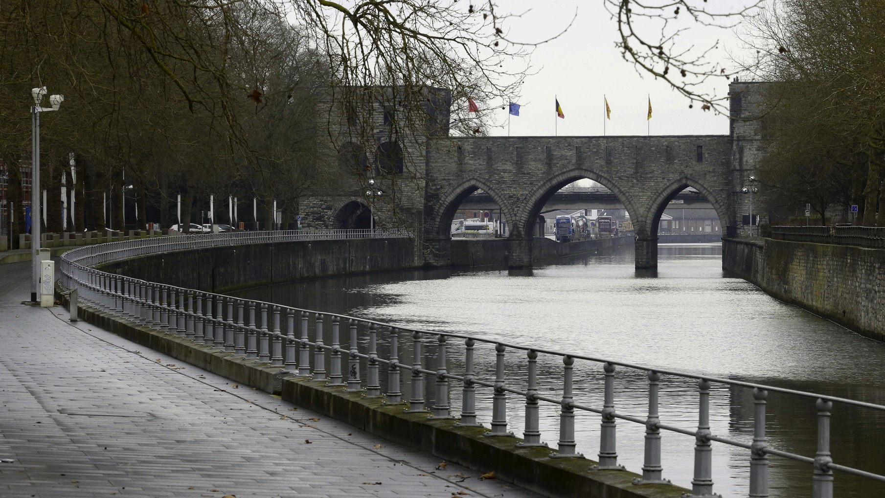 Le collectif «Défense du pont des Trous» renonce à un recours en extrême urgence devant le Conseil d'Etat