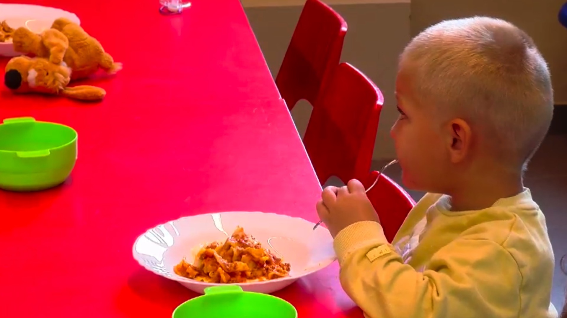Repas gratuits en maternelle: 6 nouvelles écoles de Wallonie Picarde participent