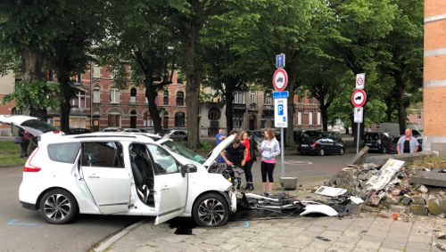 Trois blessés dans un accident près de la gare de Tournai