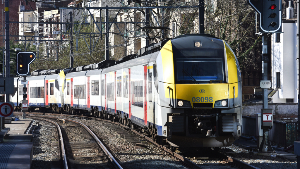 Grosses perturbations sur le réseau ferroviaire en Wallonie picarde: plusieurs trains en direction de Bruxelles supprimés