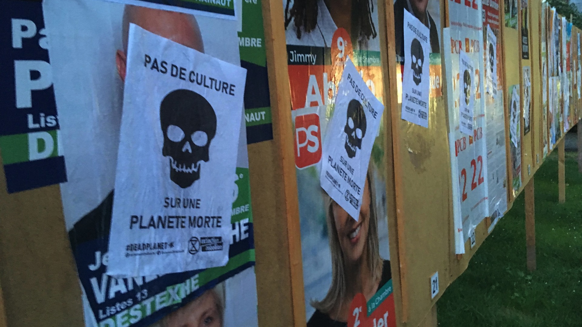 Action de désobéissance civile en marge des élections