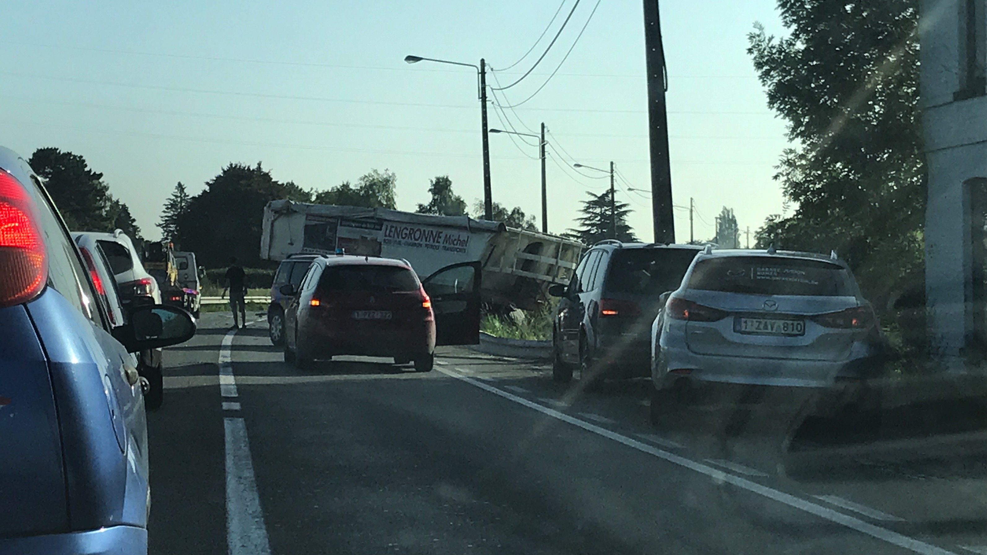 Un camion fait une sortie de route à Froidmont