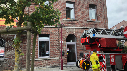 Incendie rapidement maîtrisé sur la place d'Estaimpuis