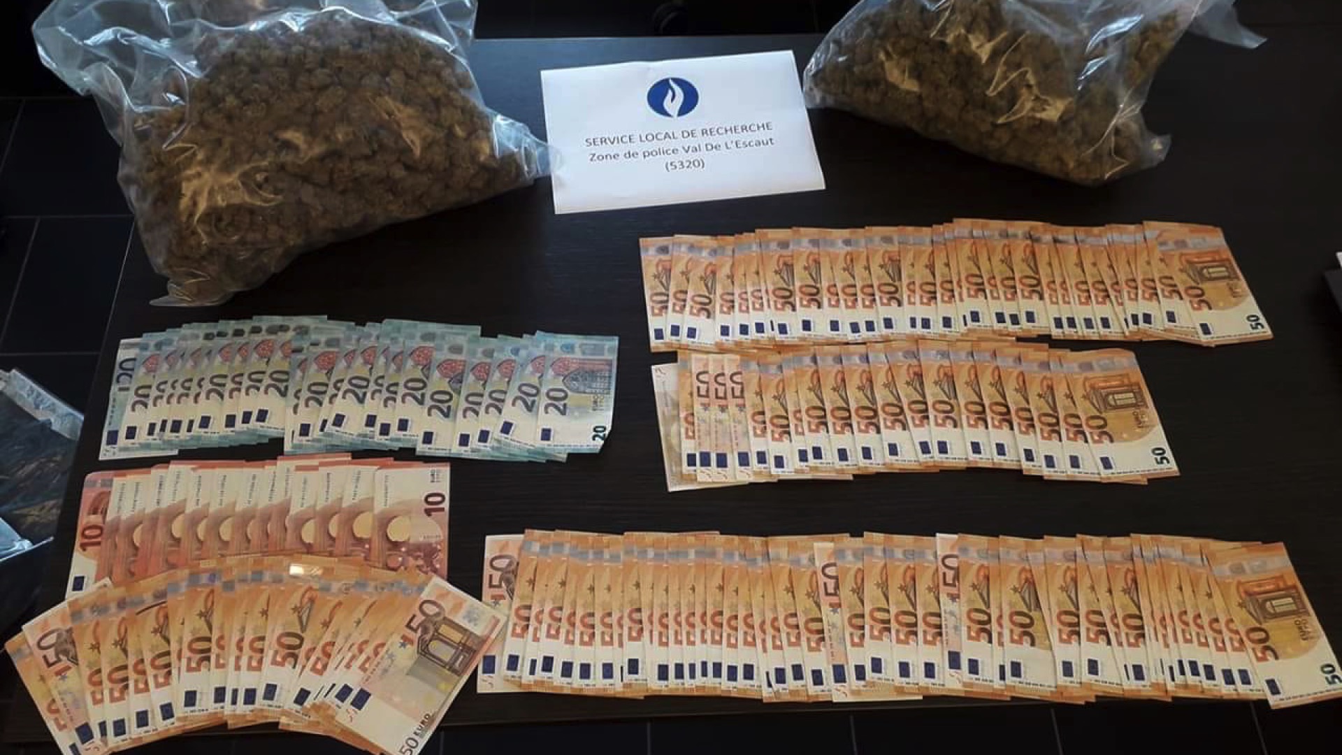 Des riverains vigilants ont permis l'arrestation de deux dealers à Estaimpuis