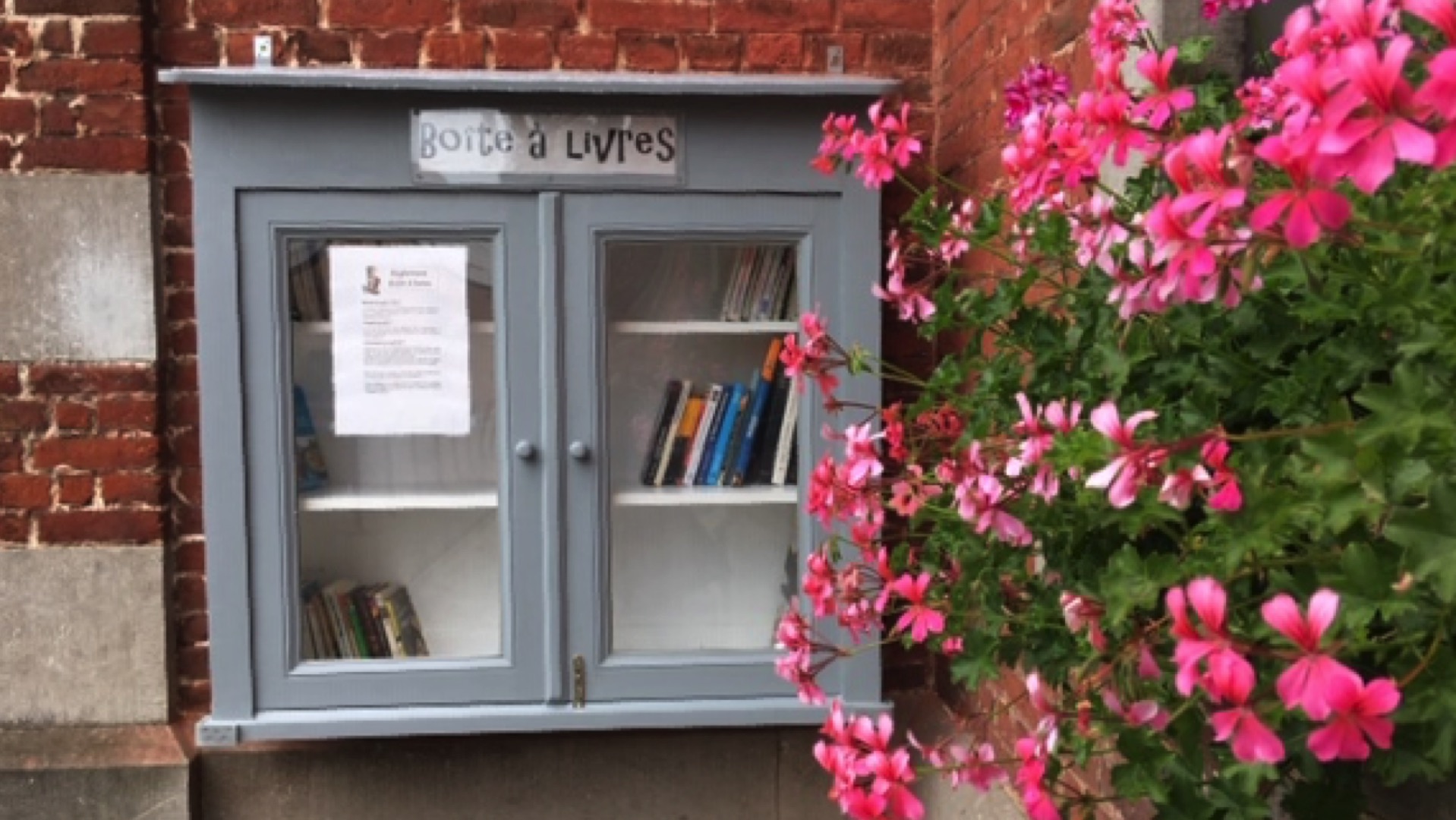 La première boîte à livres de Bernissart a été installée dans le village de Ville-Pommeroeul