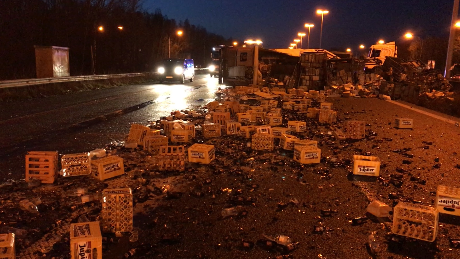 Camion de bières renversé sur l'A17 : délit de fuite pour le chauffard ivre à l'origine de l'accident
