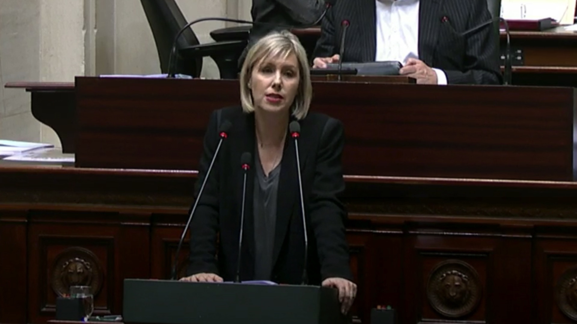 L’amendement à la loi relative à la pension anticipée des policiers défendu par la députée Ludivine Dedonder est rejeté au parlement fédéral