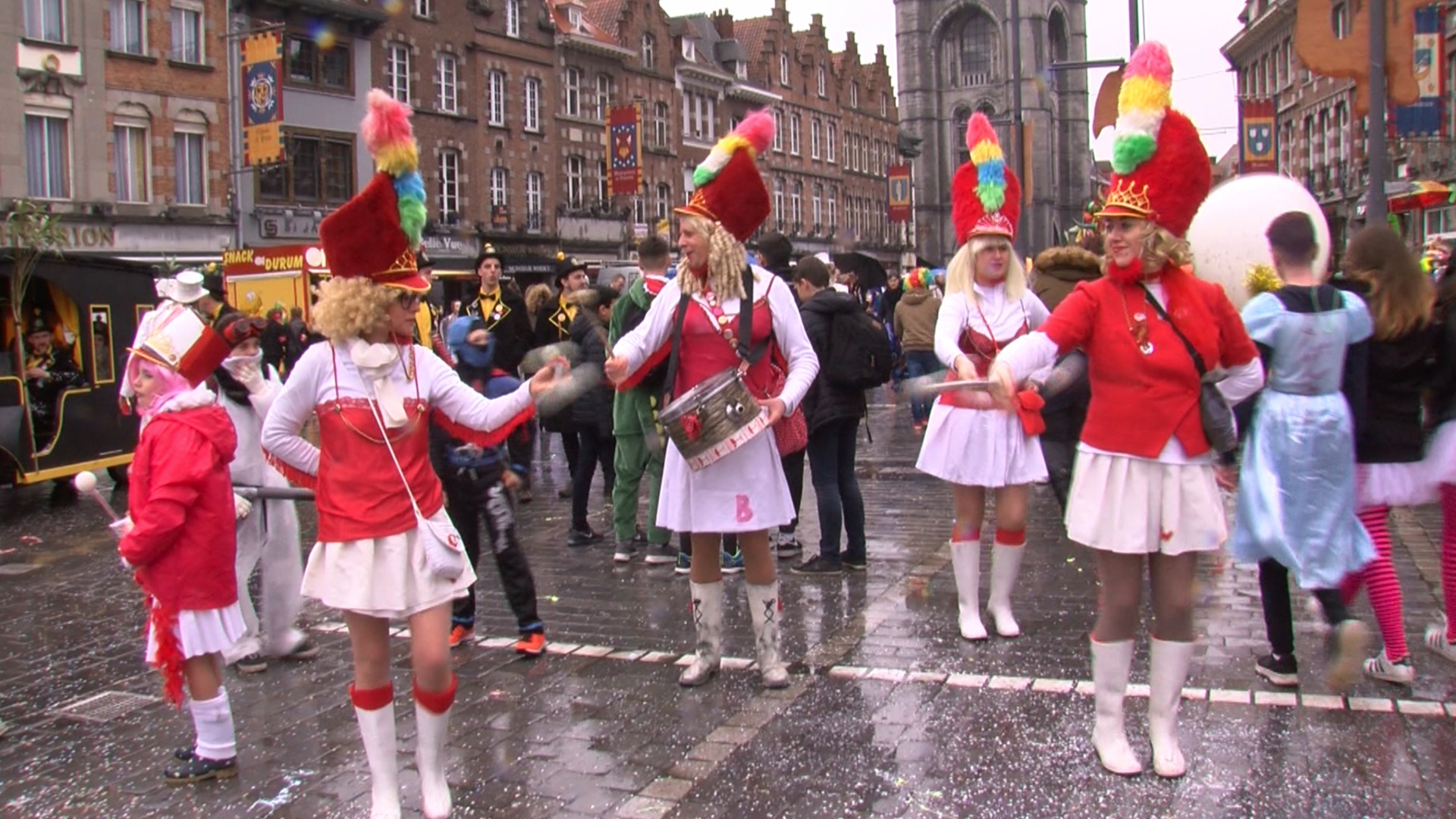 Quelques jours après avoir été dévoilée, l'affiche du carnaval 2020 de Tournai a déjà été changée