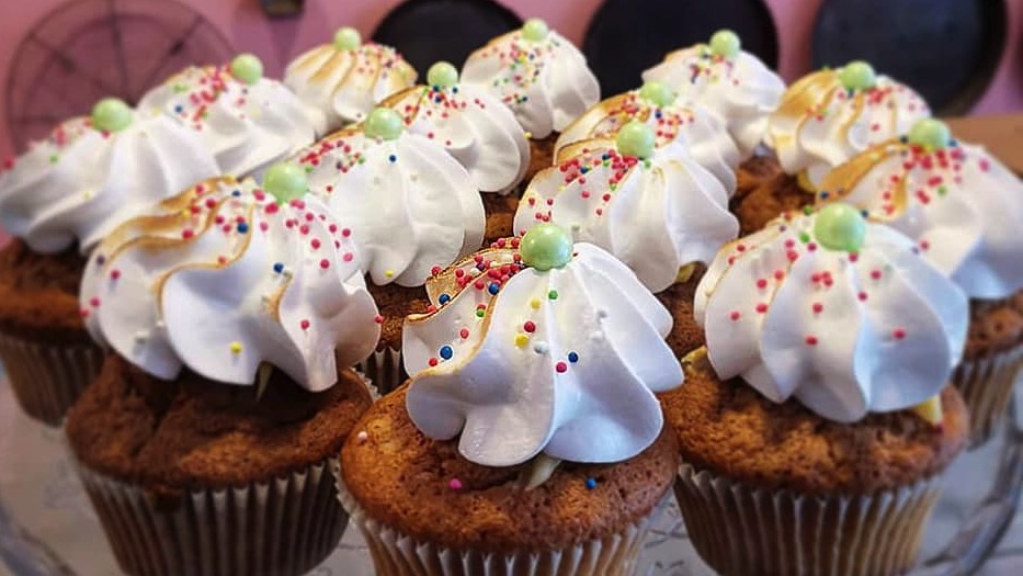 Tournai : près de 200 cupcakes offerts aux policiers, pompiers et membres du personnel du CHwapi