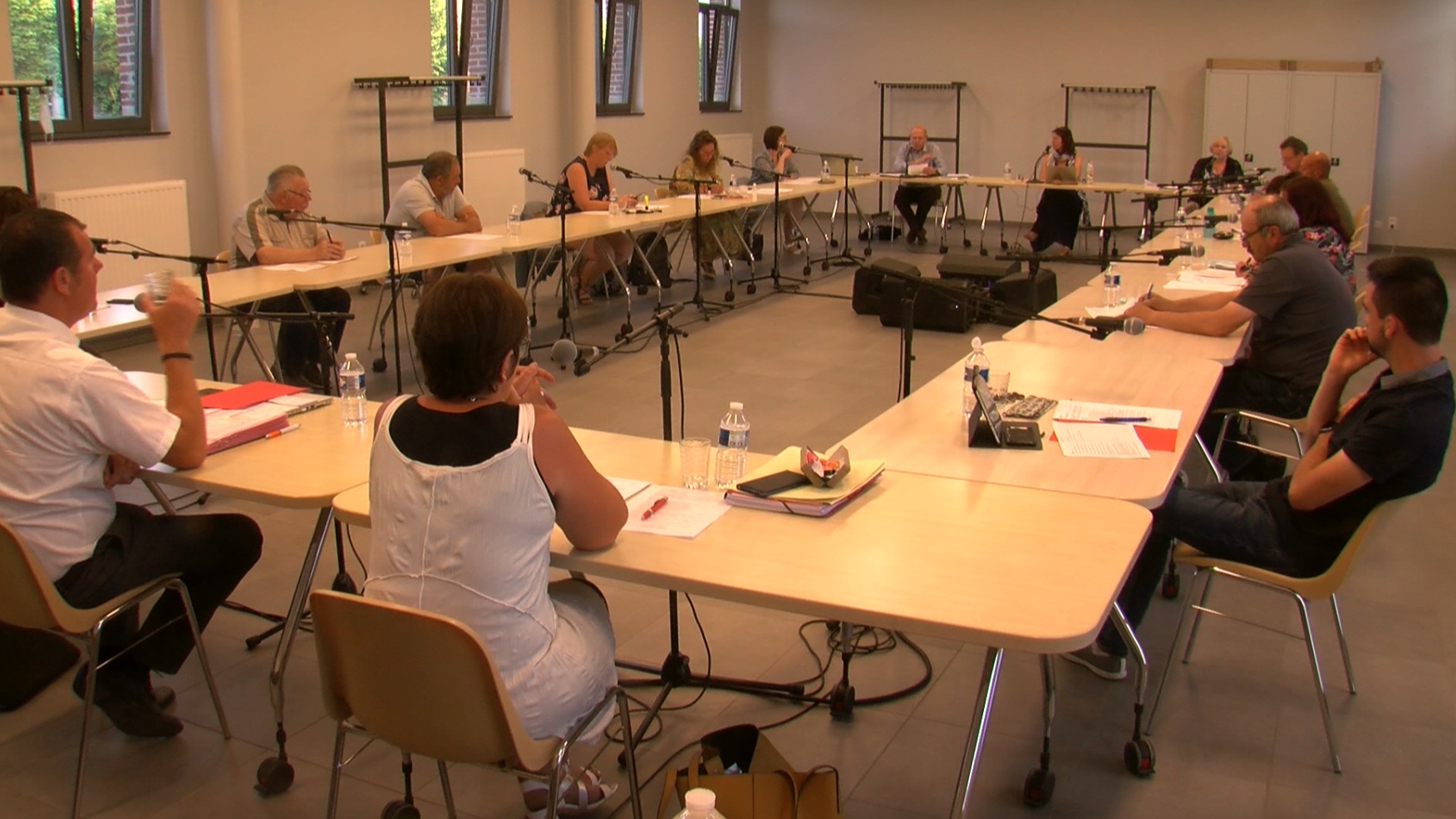 Les services administratifs dysfonctionnent-ils à Chièvres ?