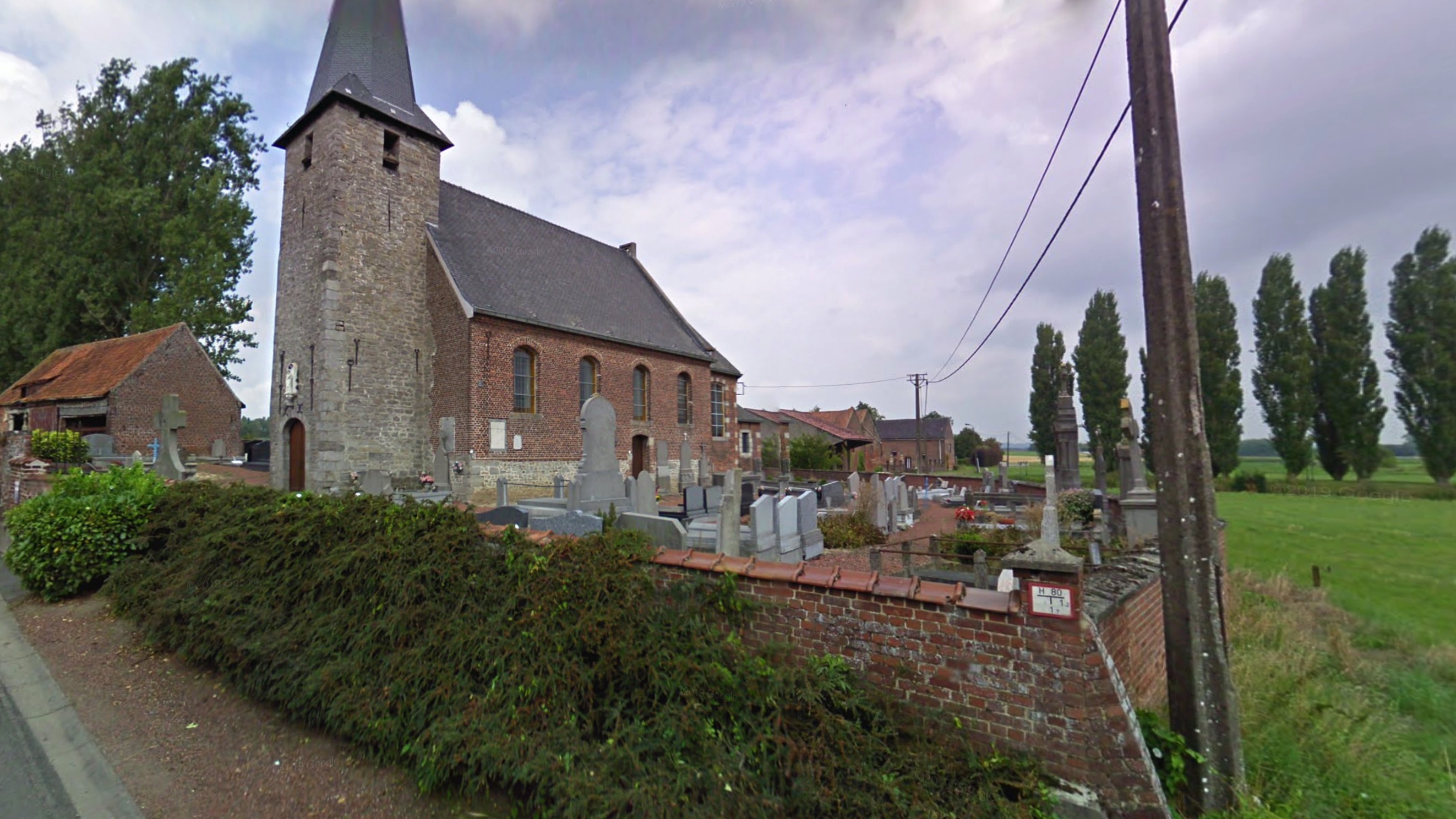 Quartes: l'église et le cimetière ne sont plus accessibles