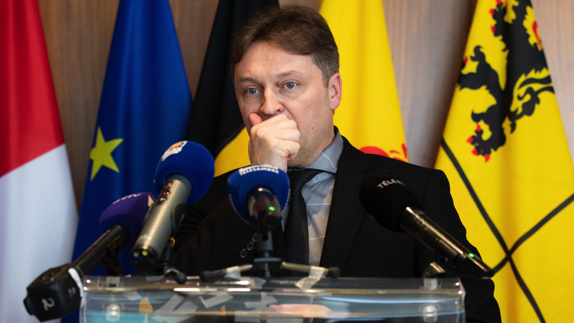 Le gouverneur de la Province du Hainaut rend le port du masque obligatoire 1h avant et 1h après la rentrée/sortie des classes