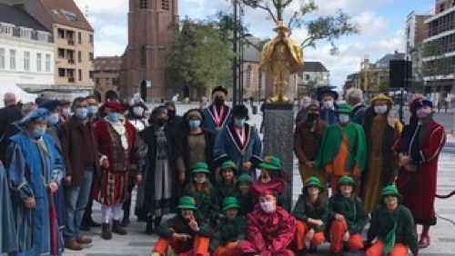 La statue du Hurlu a retrouvé la grand-place