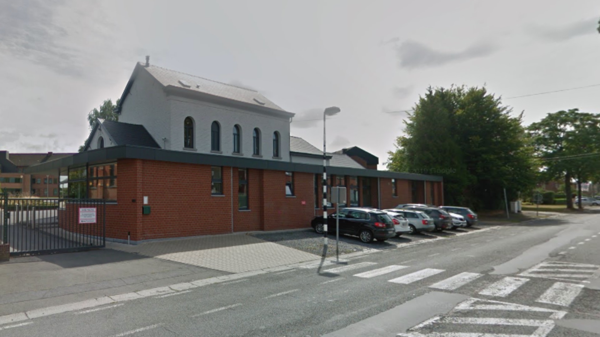 Leuze : fauchée par une voiture, une quinquagénaire a perdu la vie à l'avenue de Loudun