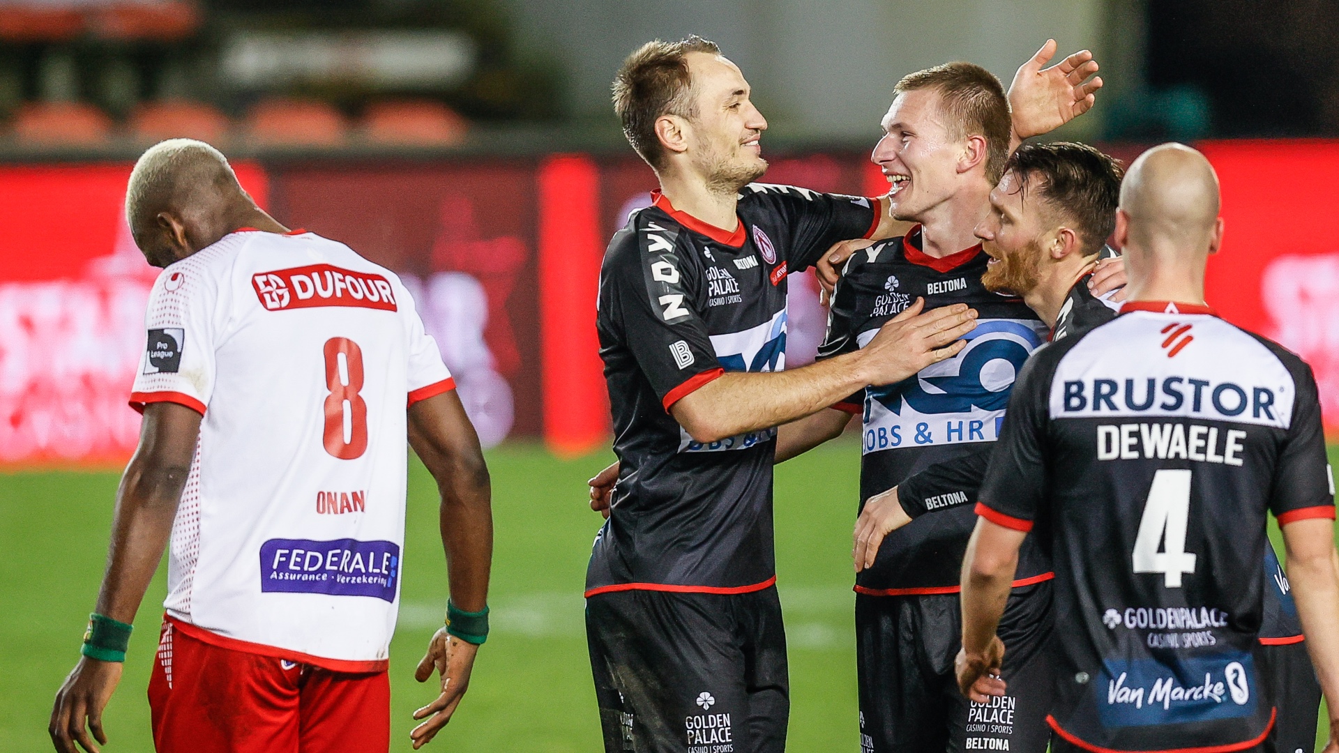 Sale soirée pour l'Excel Mouscron qui s'incline lourdement face à Courtrai